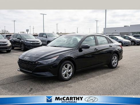 Used 2025 Hyundai Elantra SEL FWD image 1