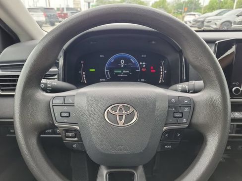 Used 2025 Toyota Camry LE FWD image 23