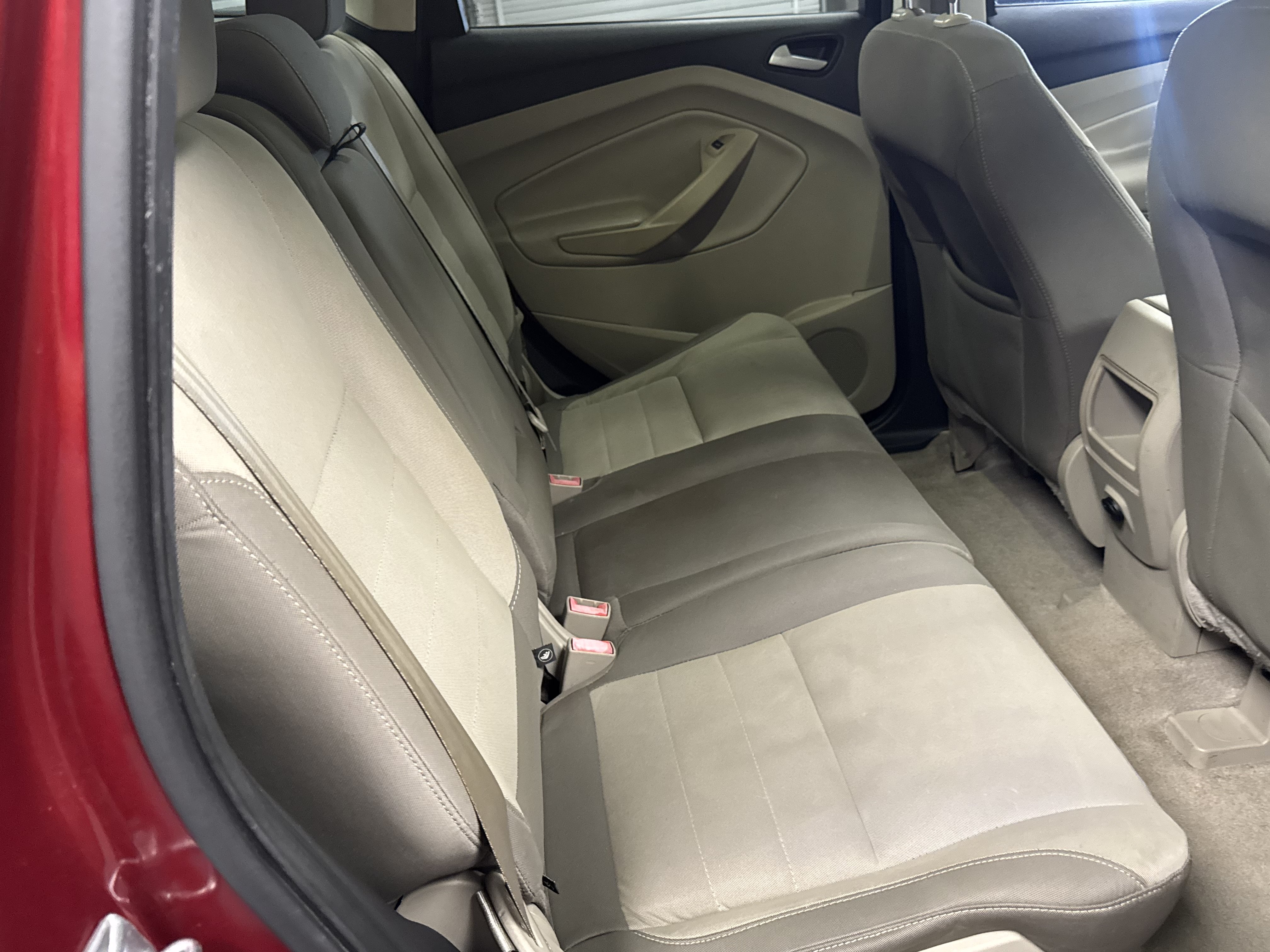 Used 2016 Ford Escape SE FWD image 14