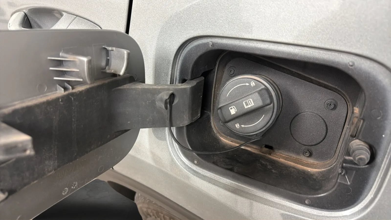 Used 2020 Kia Sportage LX FWD image 28