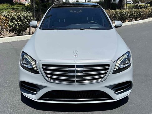 Used 2018 Mercedes-Benz S 560 Sedan image 18