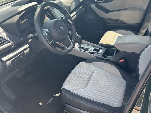 Used 2024 Subaru Forester AWD/4WD image 7