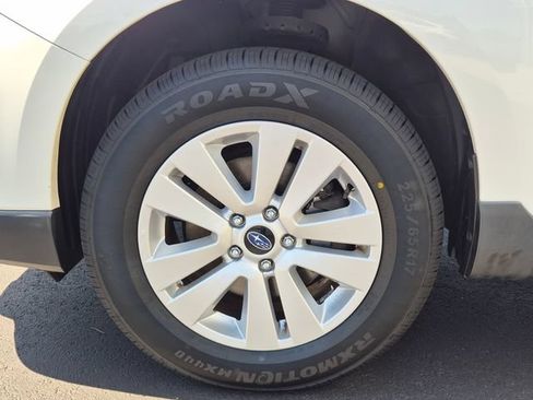 Used 2019 Subaru Outback 2.5i AWD/4WD image 9