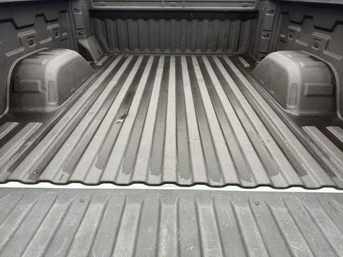 Used 2023 Chevrolet Silverado 1500 Custom image 16