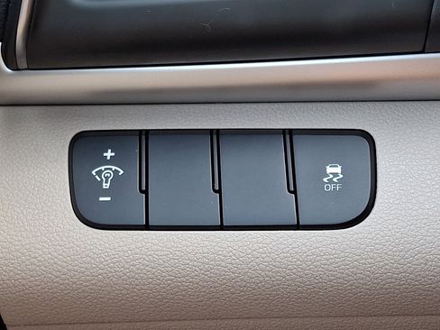 Used 2019 Hyundai Elantra SE image 23