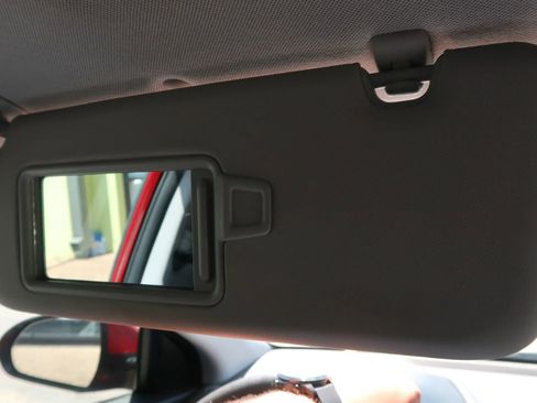 Used 2019 Hyundai Elantra SEL image 38