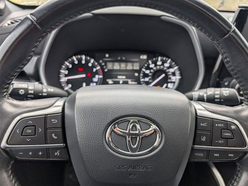 Used 2021 Toyota Highlander XSE image 21