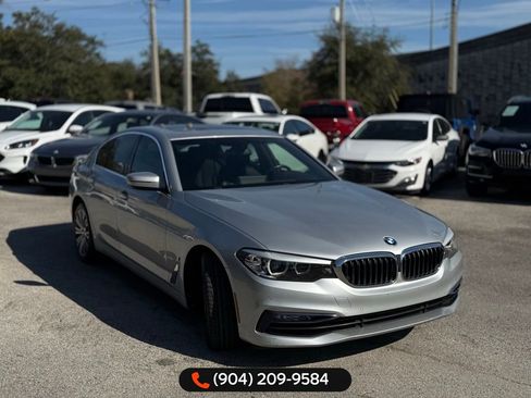 Used 2018 BMW 530e w/ Premium Package 2 image 9
