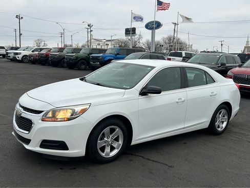 Used 2015 Chevrolet Malibu LS image 2