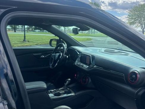 Used 2019 Chevrolet Blazer RS w/ Sun and Wheels Package FWD image 14