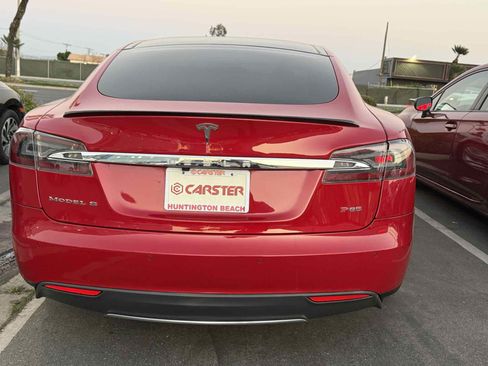 Used 2014 Tesla Model S P85 image 3