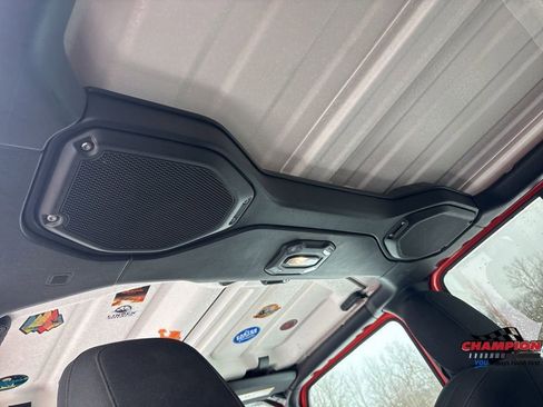 Used 2018 Jeep Wrangler Unlimited Sport S image 28