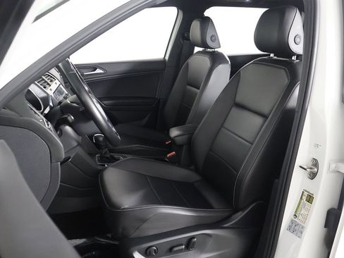 Used 2021 Volkswagen Tiguan SE R-Line image 28