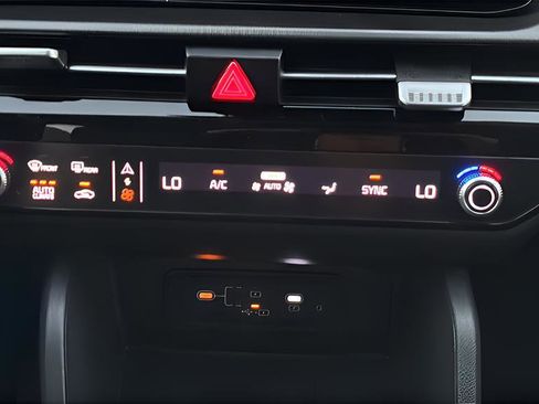 New 2026 Kia Sportage SX FWD image 16