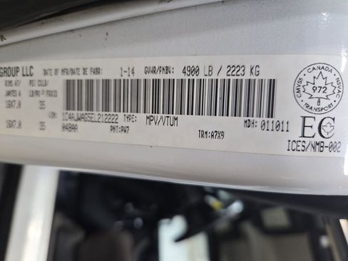 Used 2014 Jeep Wrangler Sport w/ Connectivity Group AWD/4WD image 29