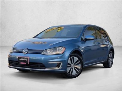 Used 2016 Volkswagen e-Golf SE w/ DC Fast Charging Package
