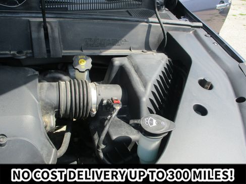 Used 2013 Chevrolet Traverse LS FWD image 28