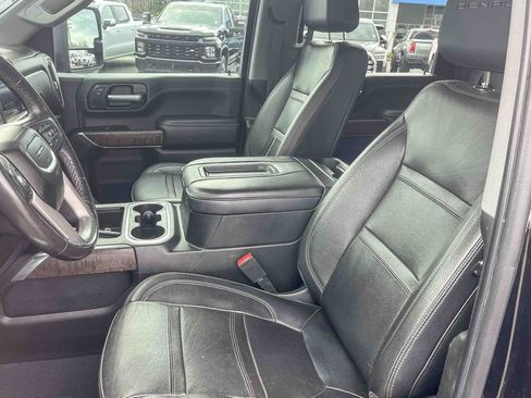 Used 2022 GMC Sierra 2500 Denali w/ Denali Ultimate Package image 9