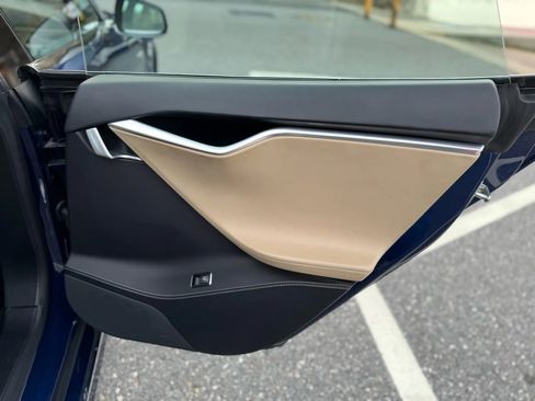 Used 2016 Tesla Model S 90D image 15