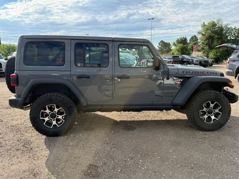 Used 2022 Jeep Wrangler Unlimited Rubicon w/ LED Lighting Group AWD/4WD image 7