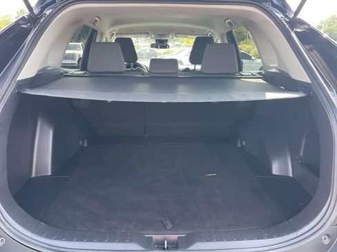 Used 2024 Toyota RAV4 XLE FWD image 10