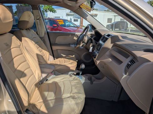 Used 2009 Kia Sportage EX w/ Leather Pkg FWD image 13