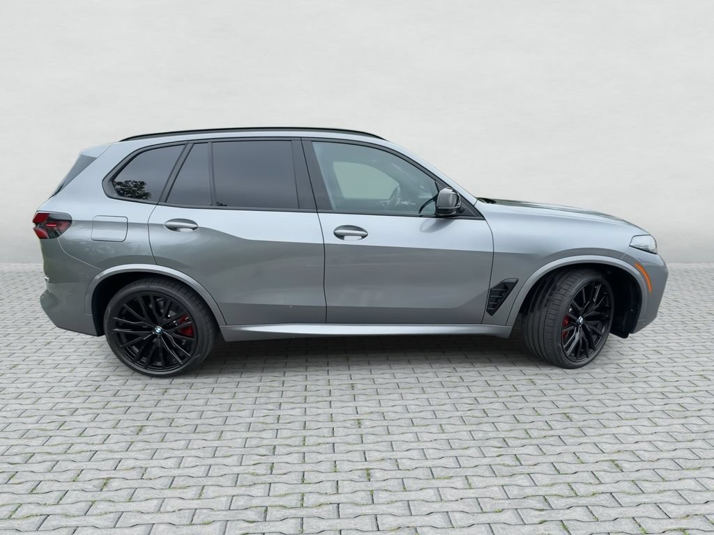 Used 2026 BMW X5 M60i AWD/4WD image 9