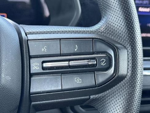 Used 2024 Chevrolet Colorado W/T image 21