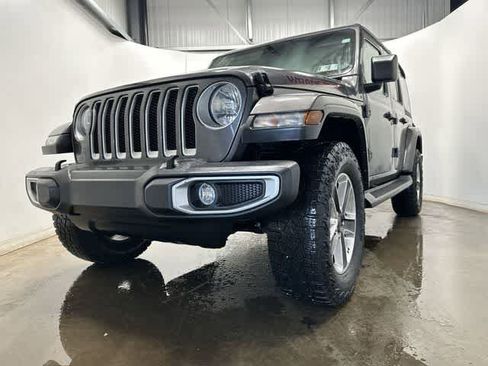 Used 2021 Jeep Wrangler Unlimited Sahara w/ Safety Group image 28