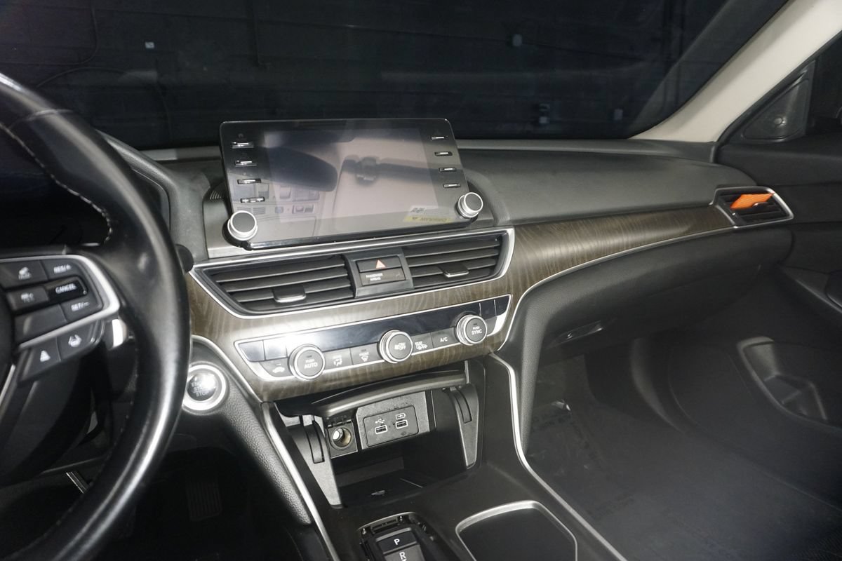 Used 2021 Honda Accord Touring image 15