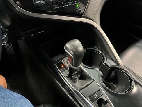 Used 2020 Toyota Camry SE AWD/4WD image 29