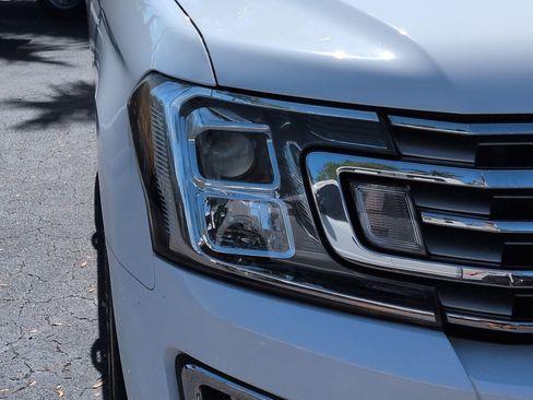 Used 2020 Ford Expedition Limited RWD image 10