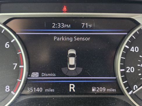 Used 2023 Nissan Sentra SR w/ SR Premium Package FWD image 19