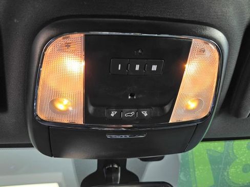 Certified 2021 Jeep Grand Cherokee Laredo X image 15