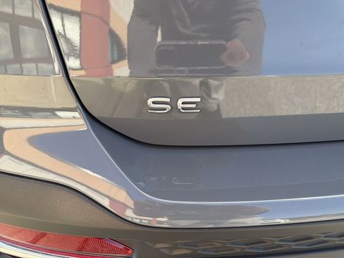 Used 2022 Volkswagen Taos SE image 14