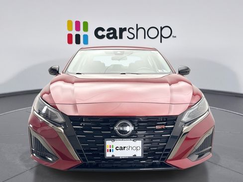 Used 2023 Nissan Altima 2.5 SR FWD image 8