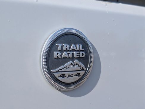 Used 2012 Jeep Wrangler Arctic image 11