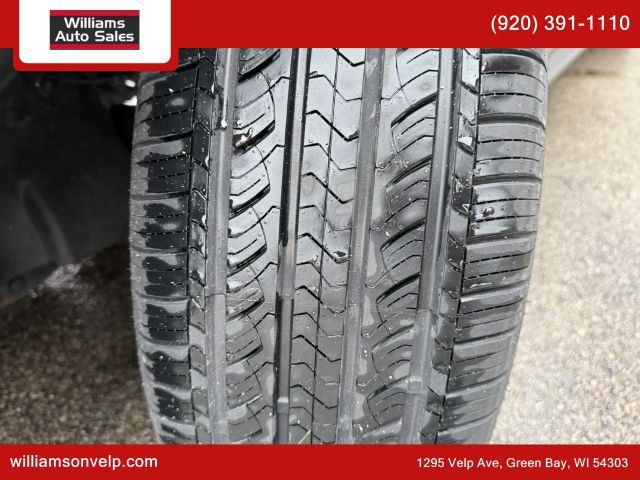 Used 2017 Chevrolet Equinox Premier FWD image 25