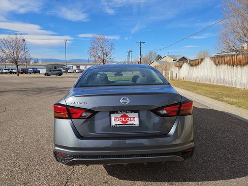 Used 2022 Nissan Altima 2.5 S image 6