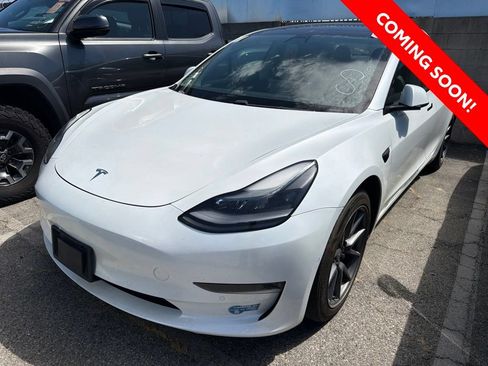 Used 2021 Tesla Model 3 Standard Range Plus RWD image 2