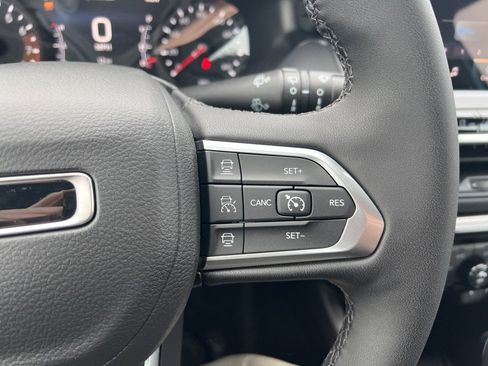 New 2026 Jeep Compass Limited image 25