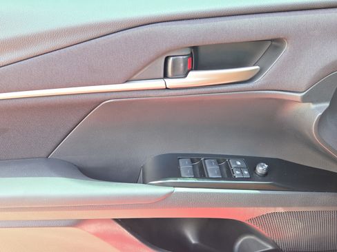 Used 2025 Toyota Camry LE FWD image 16