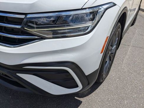 Used 2022 Volkswagen Tiguan SE AWD/4WD image 5