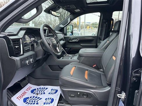 Used 2024 GMC Sierra 2500 AT4 w/ AT4 Premium Plus Package image 18