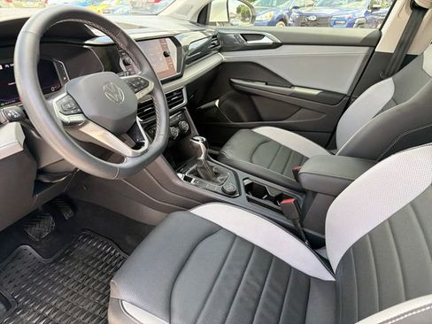Used 2022 Volkswagen Taos SEL AWD/4WD image 18