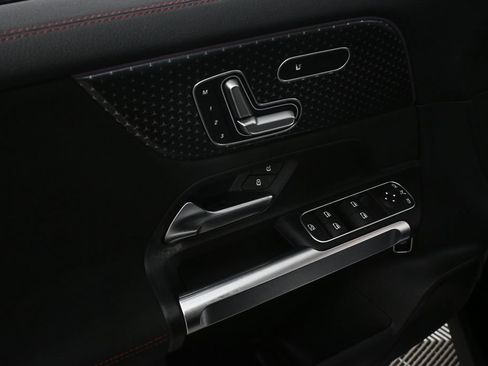 Certified 2024 Mercedes-Benz EQB 250+ image 8