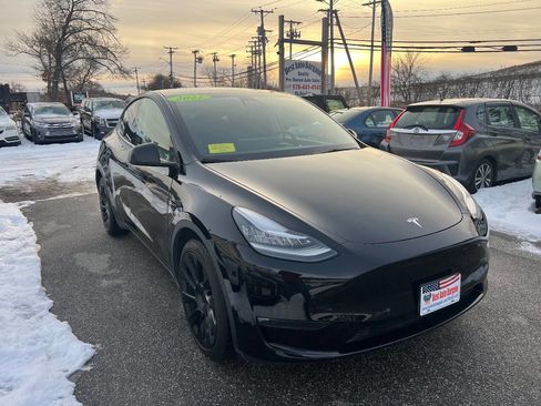 Used 2021 Tesla Model Y Long Range image 5