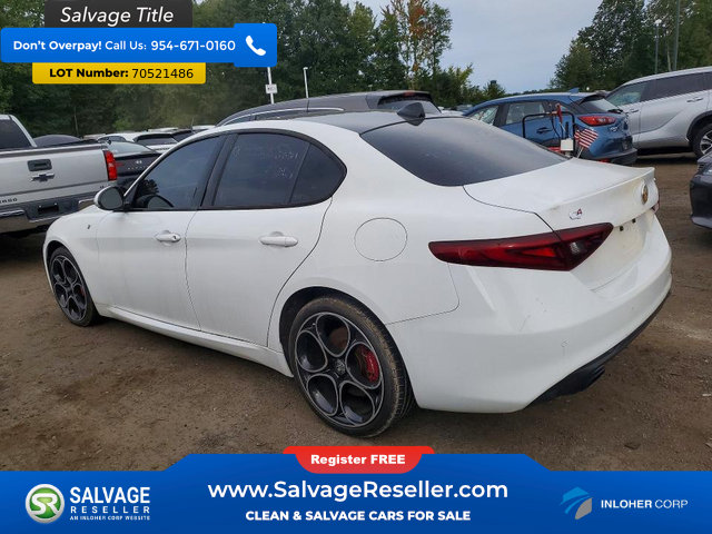 Used 2022 Alfa Romeo Giulia Ti AWD/4WD image 3