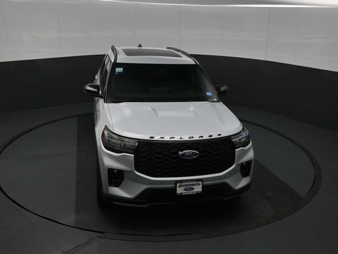 New 2026 Ford Explorer ST-Line w/ ST-Line Street Pack AWD/4WD image 20