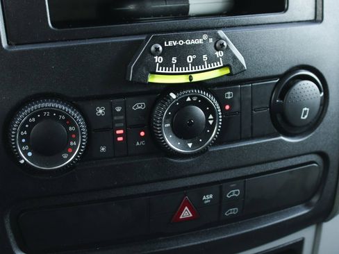 Used 2012 Mercedes-Benz Sprinter 3500 image 20